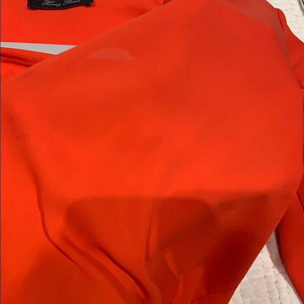 Red deep v blouse - Picture 2 of 3